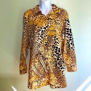 Chico’s no iron animal paisley print casual button up shirt,‎ 100% Cotton 2 -Lrg